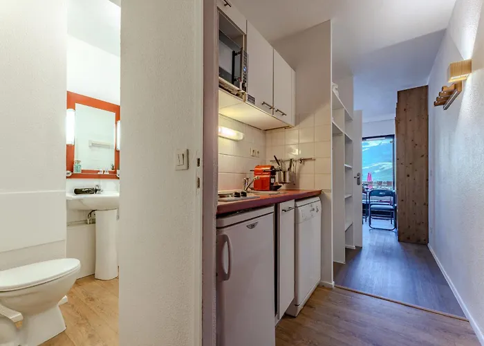 Top-floor Mountain Getaway - Stunning Views, Sleeps 4 - Olympiades Appartamento